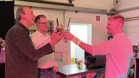 Weihnachtsfeier 2024: Leckeres Essen, gute Musik und tolle Cocktails!